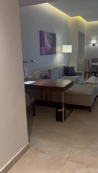 Hotel videos Mercure Dubai Barsha Heights Hotel Suites & Apartments APT