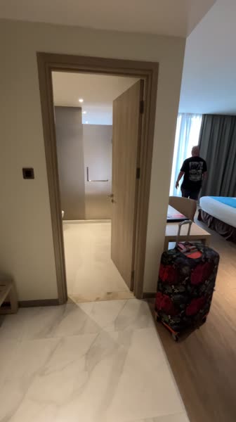 Видео из отеля The Art Nest Hotel - Nha Trang 4*