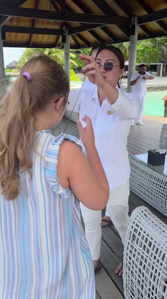 Hotel videos Lily Beach Resort & Spa Huvahendhoo 5*