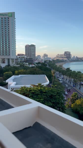 Видео из отеля Dusit Thani Pattaya 5*